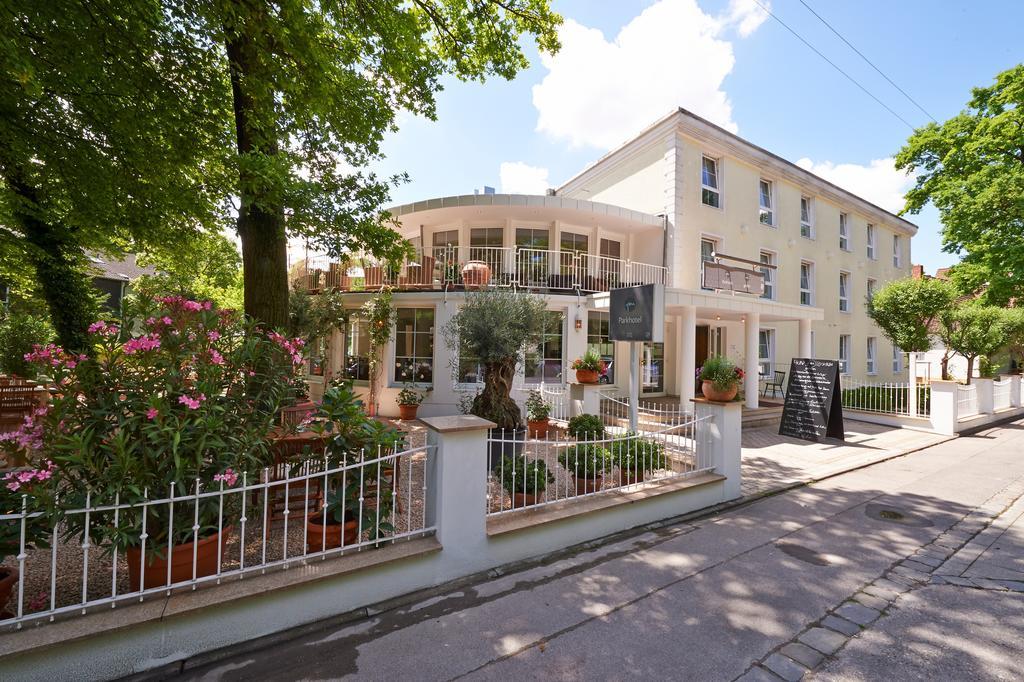 Parkhotel Obermenzing Munich Exterior photo