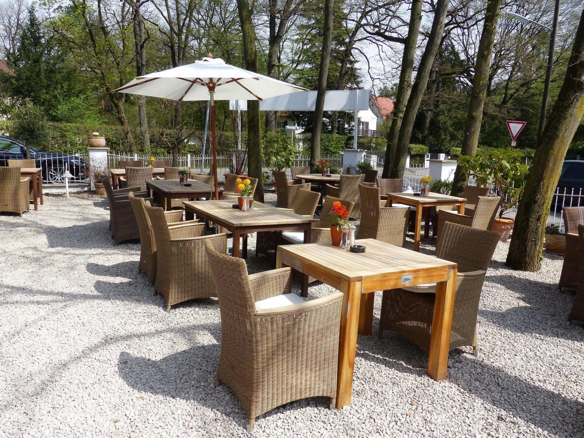 Parkhotel Obermenzing Munich Exterior photo